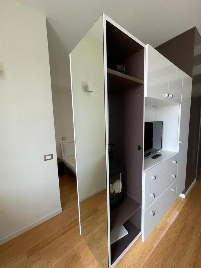 Ih Hotels Milano Centrale Guest House Ngoại thất bức ảnh